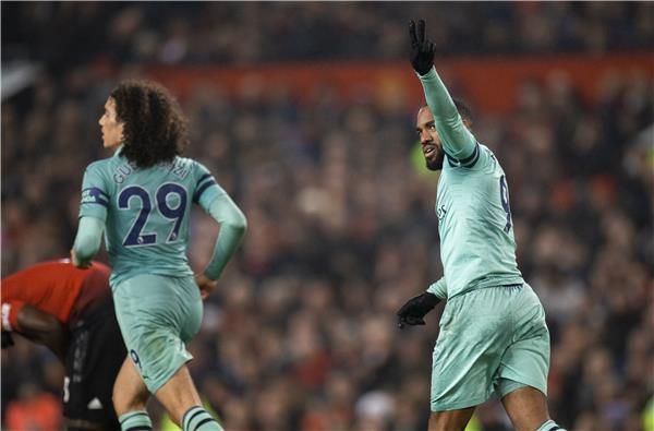 ثنائي آرسنال