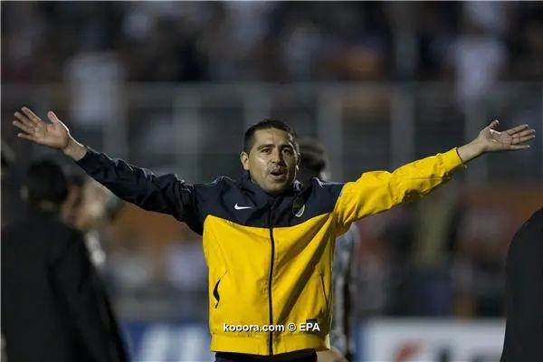 ?i=epa%2fsoccer%2f2013-05%2f2013-05-16%2f2013-05-16-03702570_epa