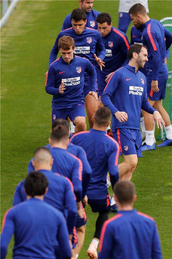 جودين مع فريقه