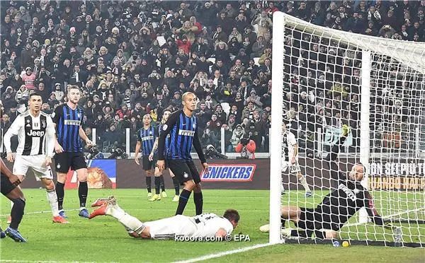 ?i=epa%2fsoccer%2f2018-12%2f2018-12-07%2f2018-12-07-07215625_epa