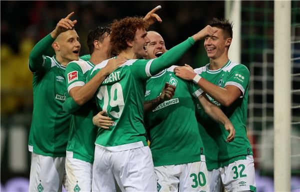 فرحة لاعبي فيردر بريمن