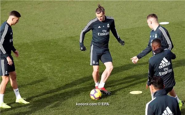 ?i=epa%2fsoccer%2f2018-12%2f2018-12-08%2f2018-12-08-07216428_epa