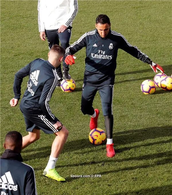 ?i=epa%2fsoccer%2f2018-12%2f2018-12-08%2f2018-12-08-07216423_epa