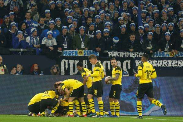 لاعبو دورتموند