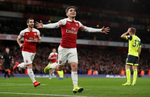 فرحة لاعبي آرسنال