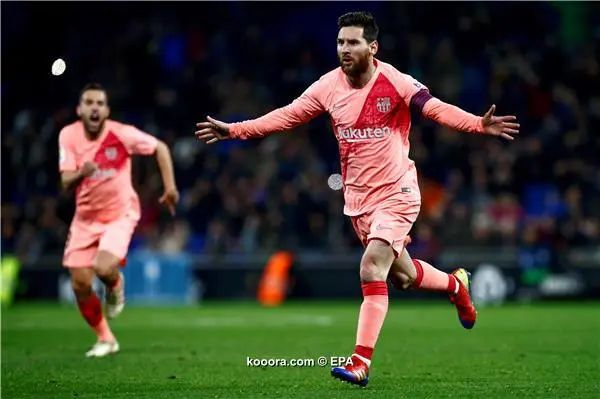 ?i=epa%2fsoccer%2f2018-12%2f2018-12-08%2f2018-12-08-07218276_epa