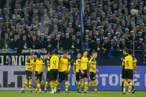 لاعبو بوروسيا دورتموند