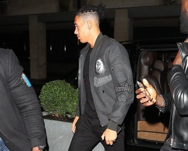 7182286-0-image-m-46_1544308962249