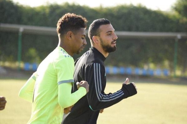 جانب من التدريبات