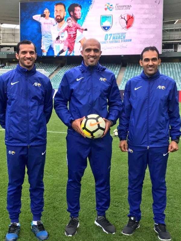 طاقم التحكيم العماني