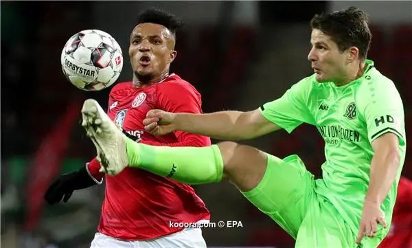 ?i=epa%2fsoccer%2f2018-12%2f2018-12-09%2f2018-12-09-07219864_epa