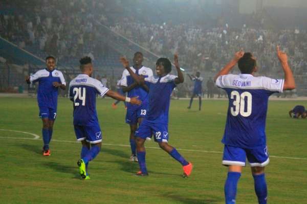 لاعبو الهلال