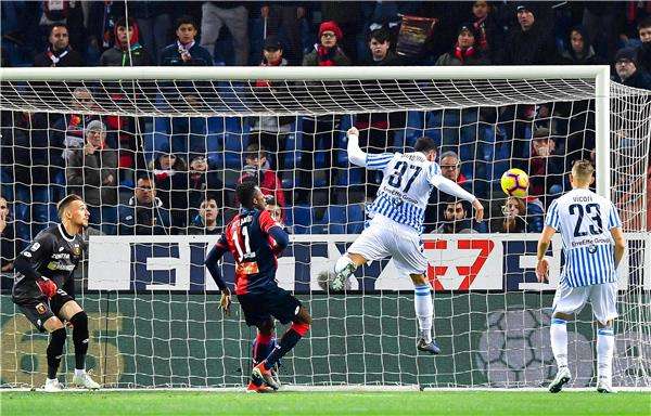 لقطة من المباراة