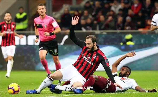 ?i=epa%2fsoccer%2f2018-12%2f2018-12-09%2f2018-12-09-07220467_epa