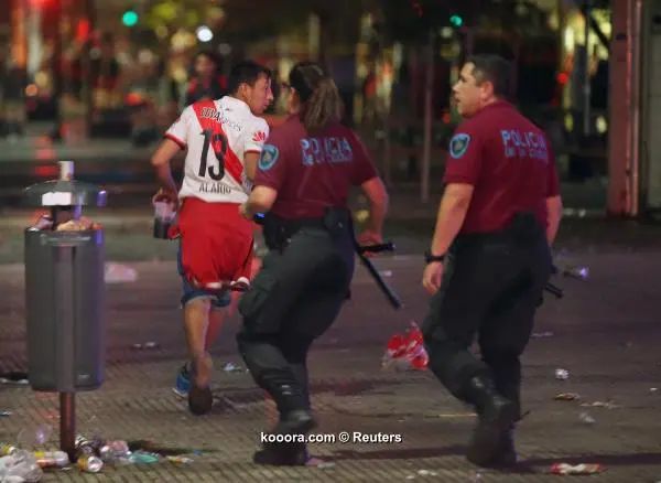 ?i=reuters%2f2018-12-10%2f2018-12-10t041446z_661523017_rc13c01f2490_rtrmadp_3_soccer-libertadores-riv-boj-fans_reuters