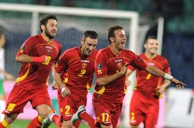 فرحة لاعبي مونتنيجرو بالهدف