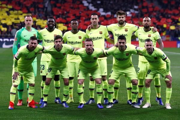 لاعبو برشلونة