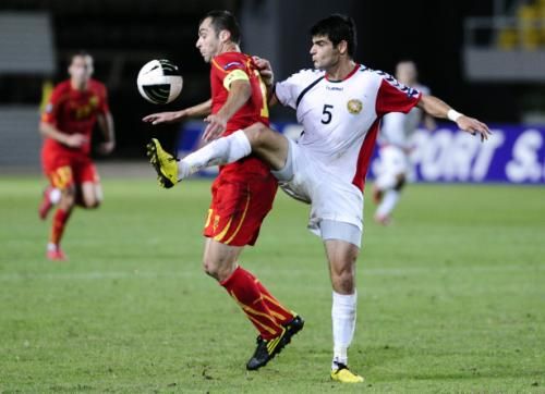 2010-09-07t195258z_01_sko01_rtridsp_3_soccer-euro_reuters