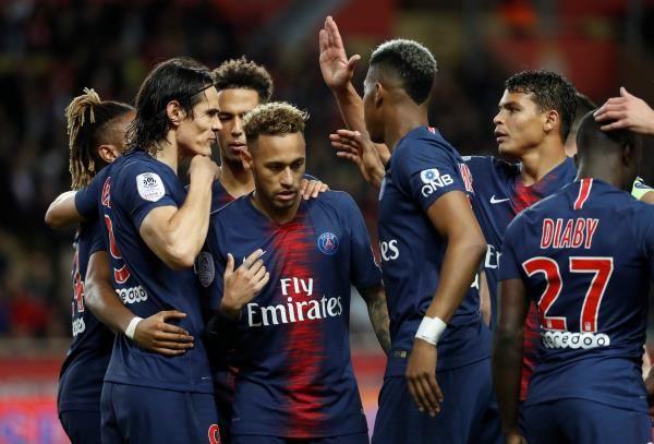 لاعبو باريس سان جيرمان