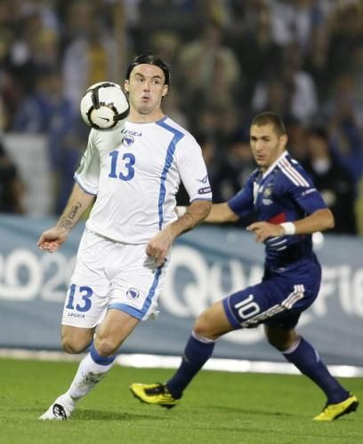2010-09-07t195145z_01_mdj11_rtridsp_3_soccer-euro_reuters