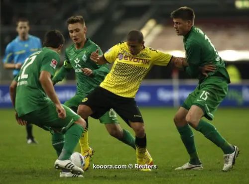 ?i=reuters%2f2012-01-15%2f2012-01-15t155402z_01_ina12_rtridsp_3_soccer-germany_reuters