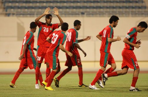 لاعبو الإتفاق يحيون الحريري بهدفه في مرمى الرفاع