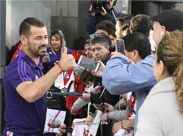 ?i=epa%2fsoccer%2f2018-12%2f2018-12-11%2f2018-12-11-07223912_epa