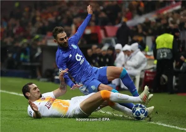 ?i=epa%2fsoccer%2f2018-12%2f2018-12-11%2f2018-12-11-07224306_epa