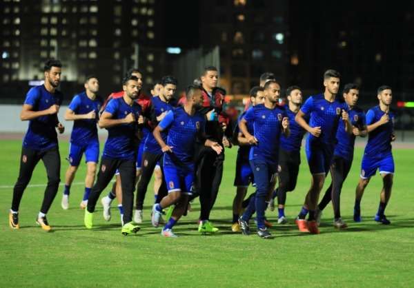 لاعبو الأهلي