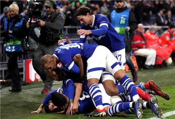 لاعبو شالكه 