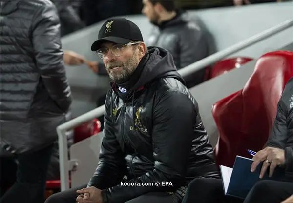 ?i=epa%2fsoccer%2f2018-12%2f2018-12-11%2f2018-12-11-07224437_epa