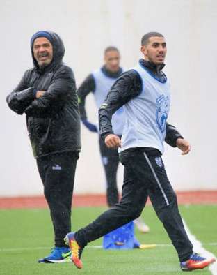 العجلاني يتابع المران