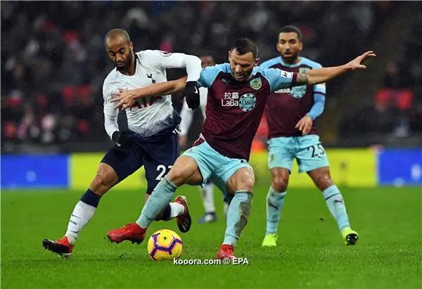 ?i=epa%2fsoccer%2f2018-12%2f2018-12-15%2f2018-12-15-07233595_epa