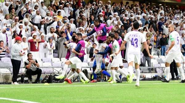 لاعبو العين