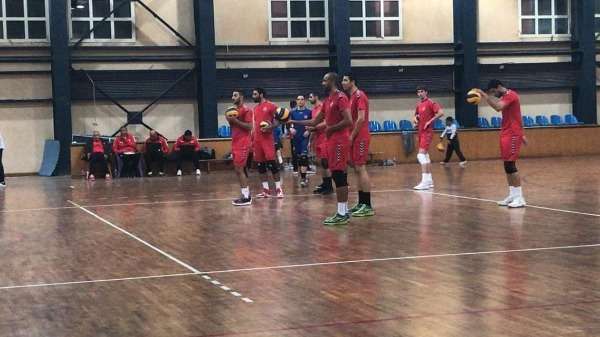 لاعبو الأهلي