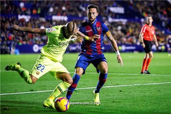?i=epa%2fsoccer%2f2018-12%2f2018-12-16%2f2018-12-16-07236238_epa