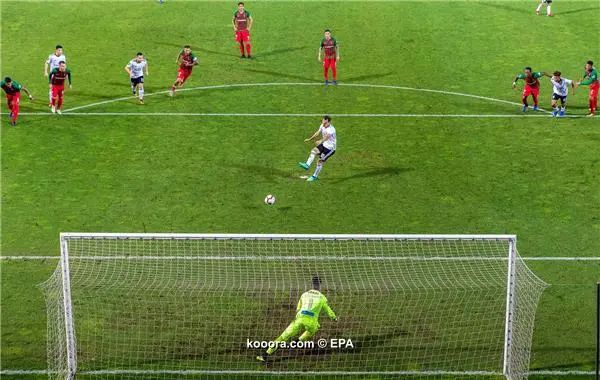 ?i=epa%2fsoccer%2f2018-12%2f2018-12-16%2f2018-12-16-07236135_epa