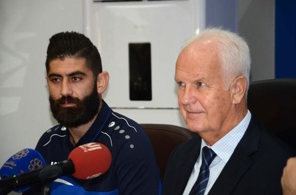 أحمد الصالح وبيرند ستينج