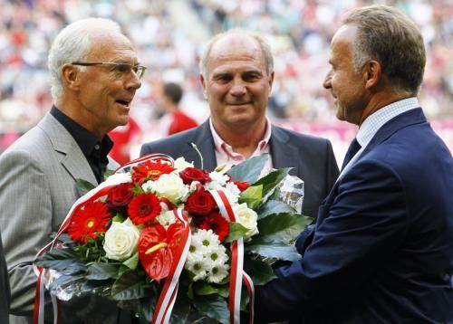 2010-09-11t164857z_01_wr01_rtridsp_3_soccer-germany_reuters