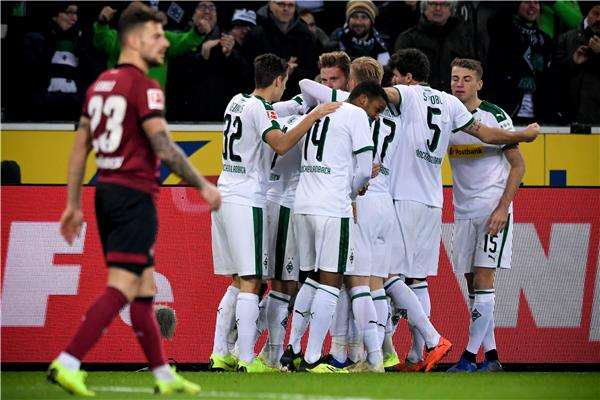 فرحة لاعبي مونشنجلادباخ 