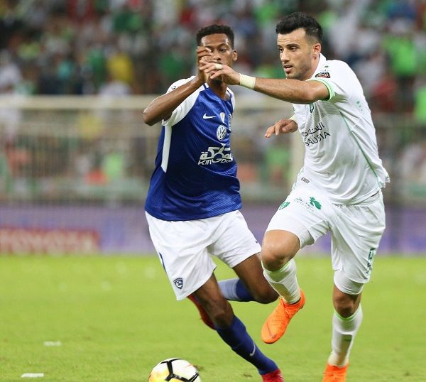 من لقاء سابق بين الهلال والأهلي