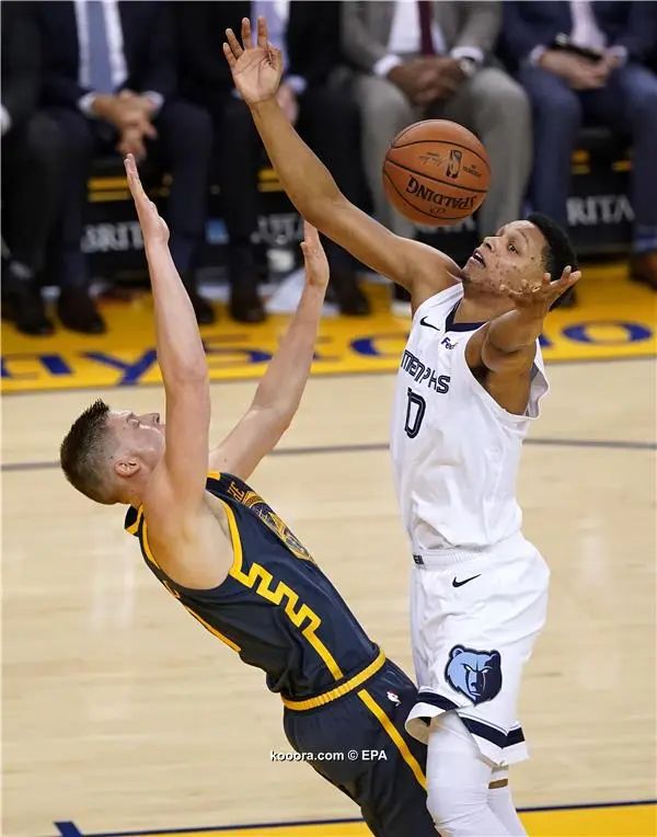 ?i=epa%2fbasketball%2f2018-12%2f2018-12-18-07238012_epa