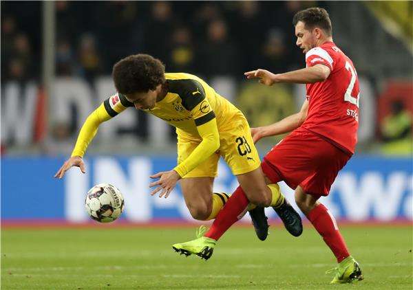 جانب من لقاء دوسلدورف ودورتموند