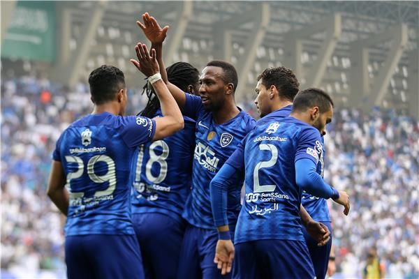 لاعبو الهلال