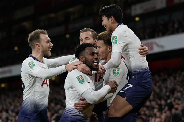 لاعبو توتنهام 