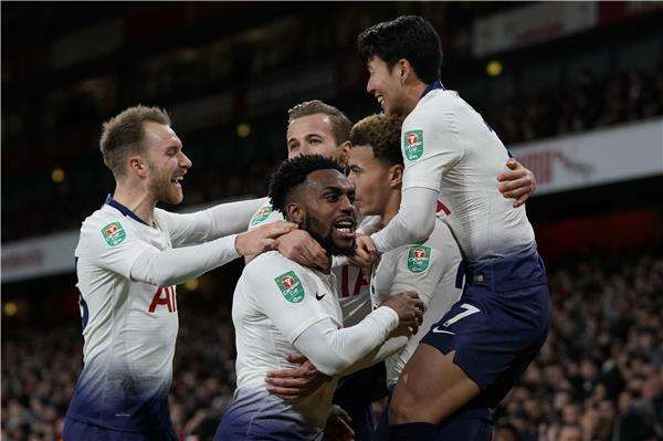 لاعبو توتنهام 