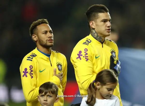 ?i=reuters%2f2018-11-20%2f2018-11-20t205053z_1176800579_rc165c207520_rtrmadp_3_soccer-friendly-bra-cmr_reuters