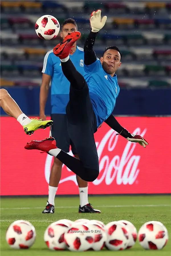 ?i=epa%2fsoccer%2f2018-12%2f2018-12-21%2f2018-12-21-07243612_epa