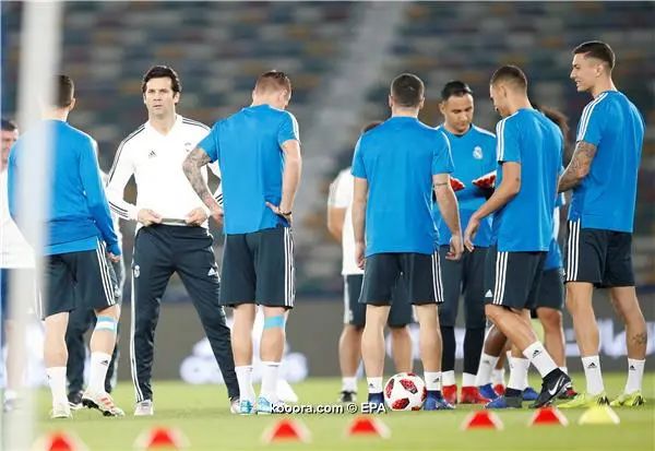 ?i=epa%2fsoccer%2f2018-12%2f2018-12-21%2f2018-12-21-07243536_epa