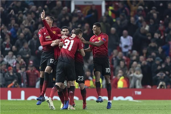 لاعبو مانشستر يونايتد 